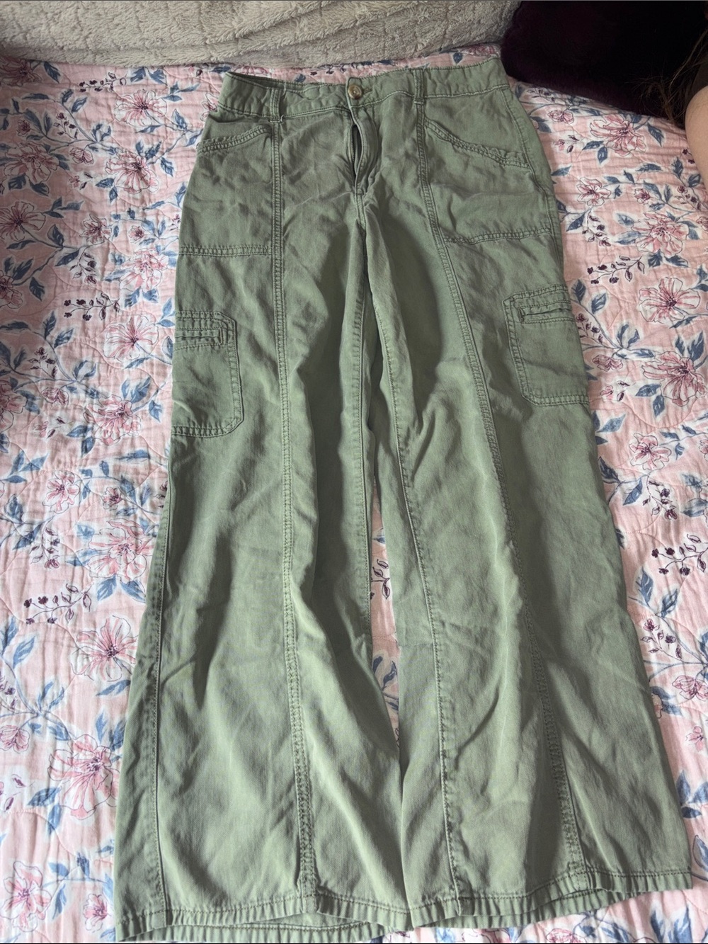 Maurices Olive Green Wide-Leg Cargo Pants